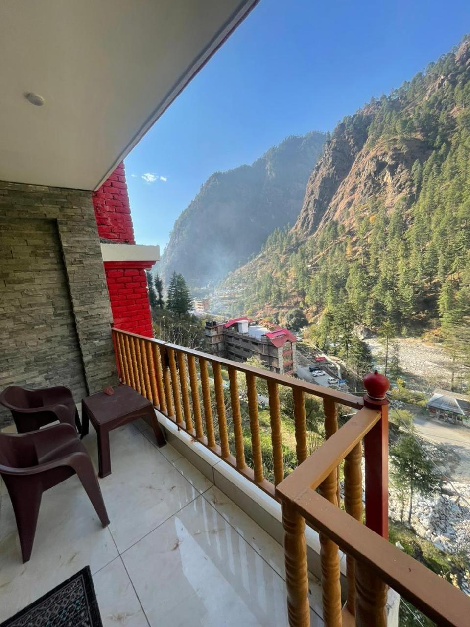 Shangri-La Rooms & Restaurant Kasol Luaran gambar