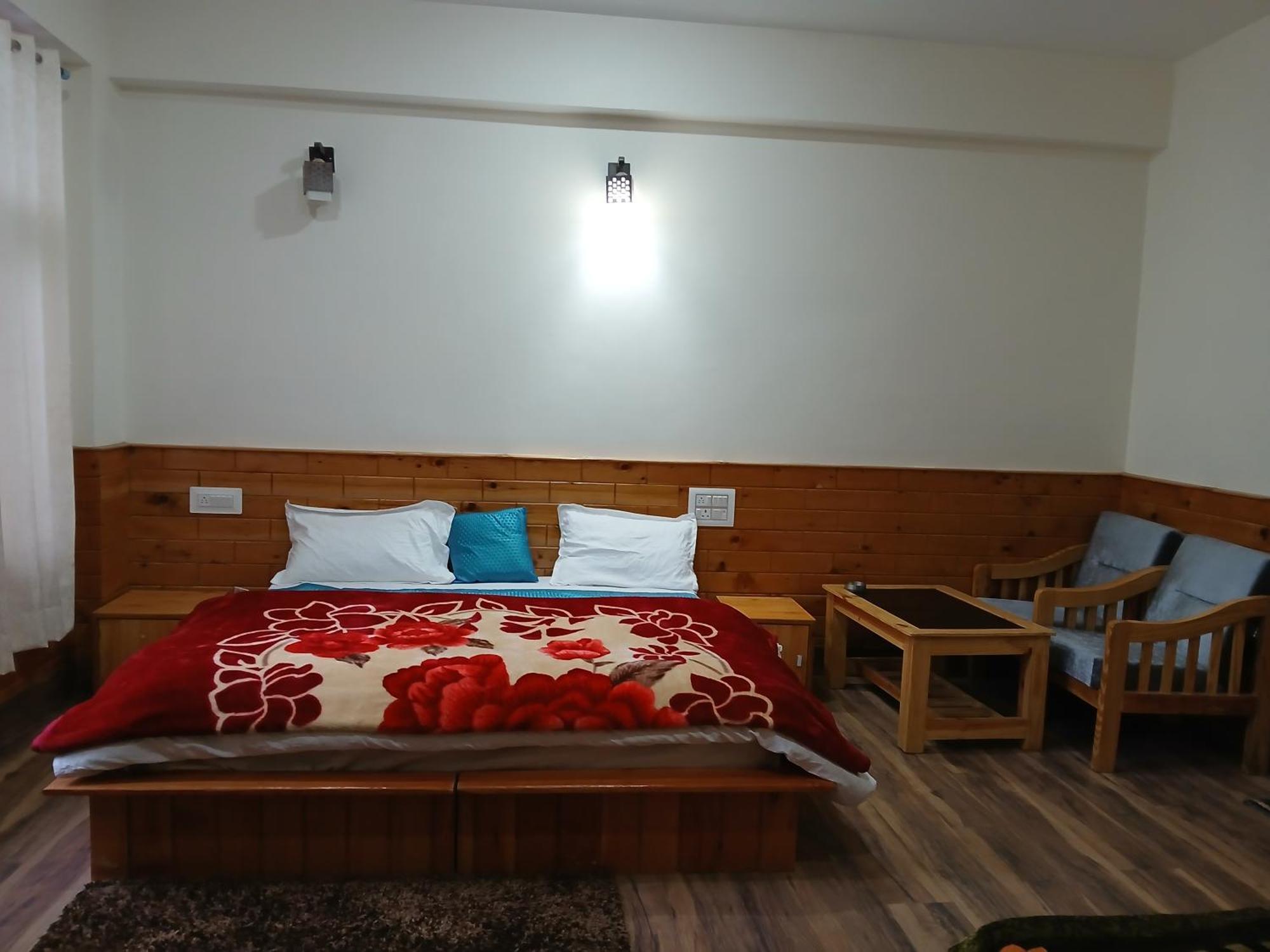 Shangri-La Rooms & Restaurant Kasol Luaran gambar
